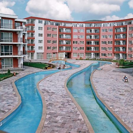 Privilege Beach Apartments Sveti Vlas Bagian luar foto