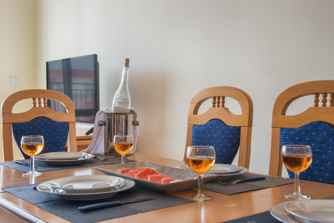 Privilege Beach Apartments Sveti Vlas Bagian luar foto